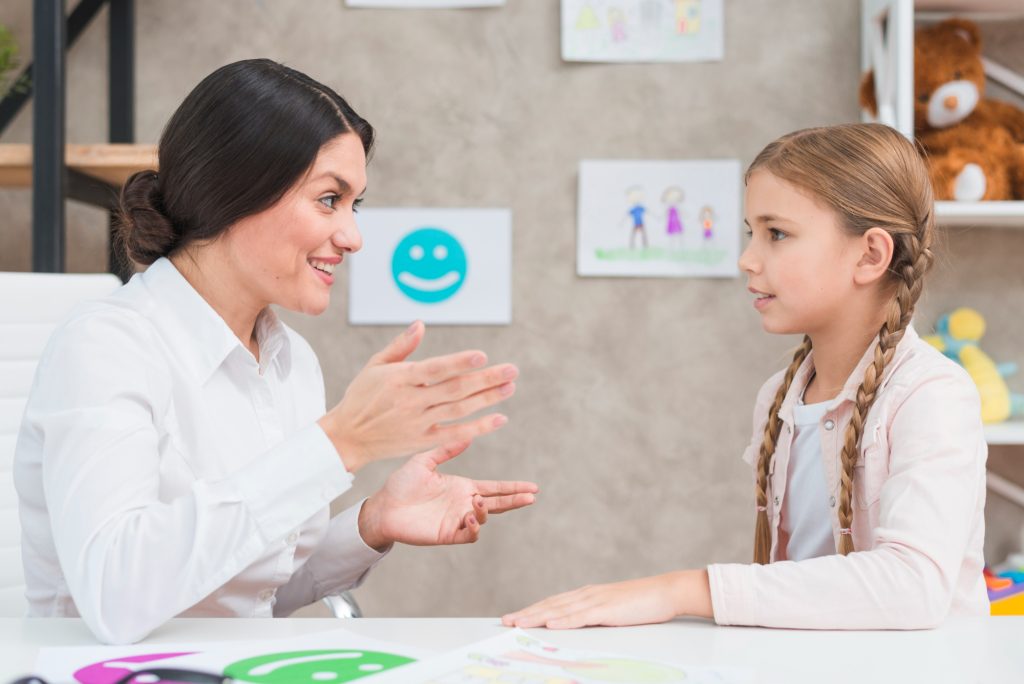 Ahi Psikoloji - Aile Danışmanlığı - Bireysel Psikolojik Danışmanlık - Boşanma Sonrası Danışmanlık - Çocuk Psikoloğu - Çocuk Testleri ve Resim Analizi - Çocuklarda Davranış Bozuklukları - Düzenli Aile Görüşmeleri - Evlilik Öncesi Danışmanlık -Kurumsal Seminerler - Oyun Grupları - Oyun Terapisi - Uzmanlarımız İletişim - Hakkımızda