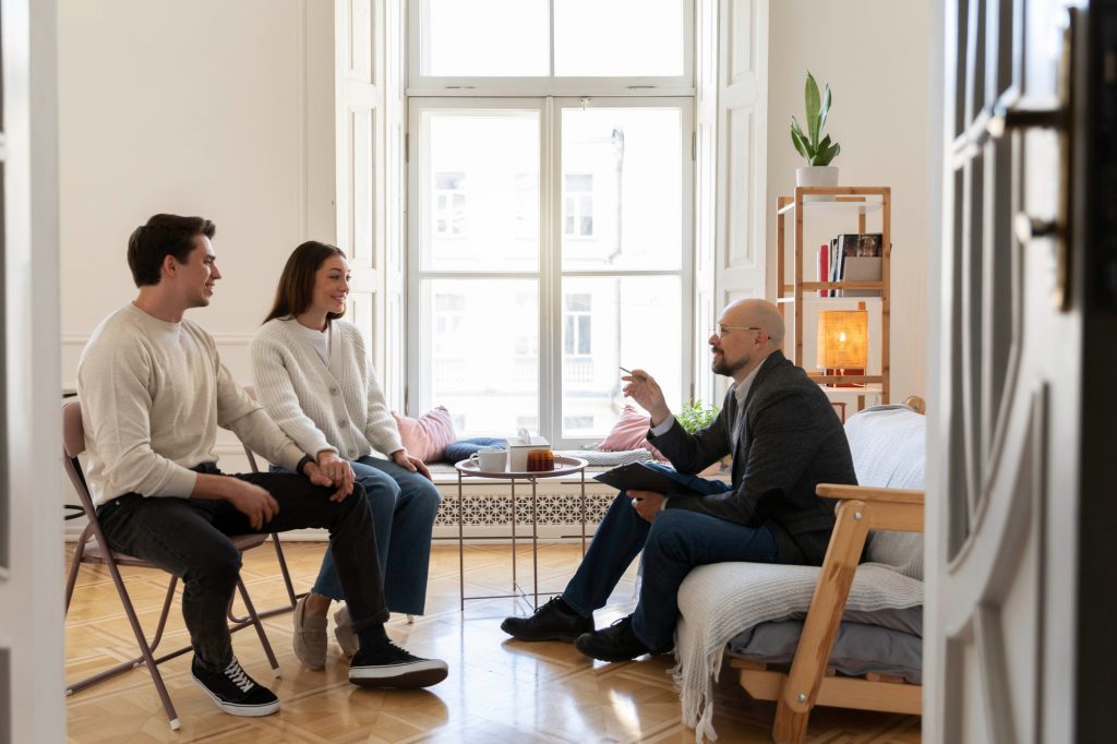 Ahi Psikoloji - Aile Danışmanlığı - Bireysel Psikolojik Danışmanlık - Boşanma Sonrası Danışmanlık - Çocuk Psikoloğu - Çocuk Testleri ve Resim Analizi - Çocuklarda Davranış Bozuklukları - Düzenli Aile Görüşmeleri - Evlilik Öncesi Danışmanlık -Kurumsal Seminerler - Oyun Grupları - Oyun Terapisi - Uzmanlarımız İletişim - Hakkımızda
